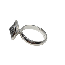 Load image into Gallery viewer, Silver ring with Swarovski crystal BLACK PATINA
