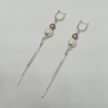 Load image into Gallery viewer, Earrings Swarovski cotton pearl
