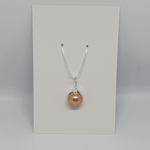 Load image into Gallery viewer, Albina pendant
