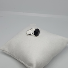 Load image into Gallery viewer, Silver ring with Swarovski crystal JET
