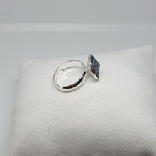 Load image into Gallery viewer, Silver ring with Swarovski crystal CRISTAL SILVER NIGHT
