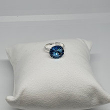 Load image into Gallery viewer, Silver ring with Swarovski crystal AQUAMARINE
